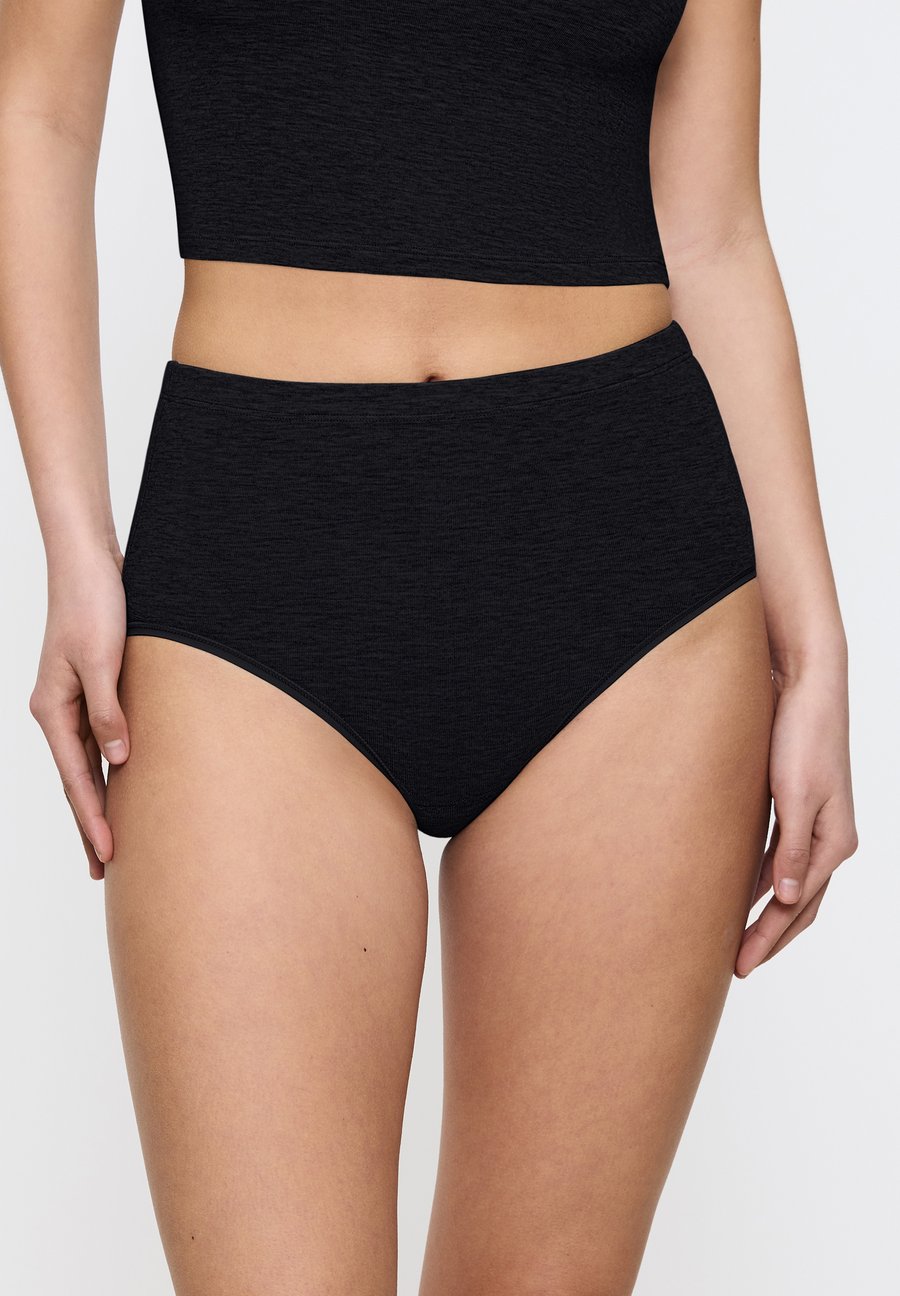 Брифы Triumph Briefs, Black
Брифы Triumph Briefs, Black