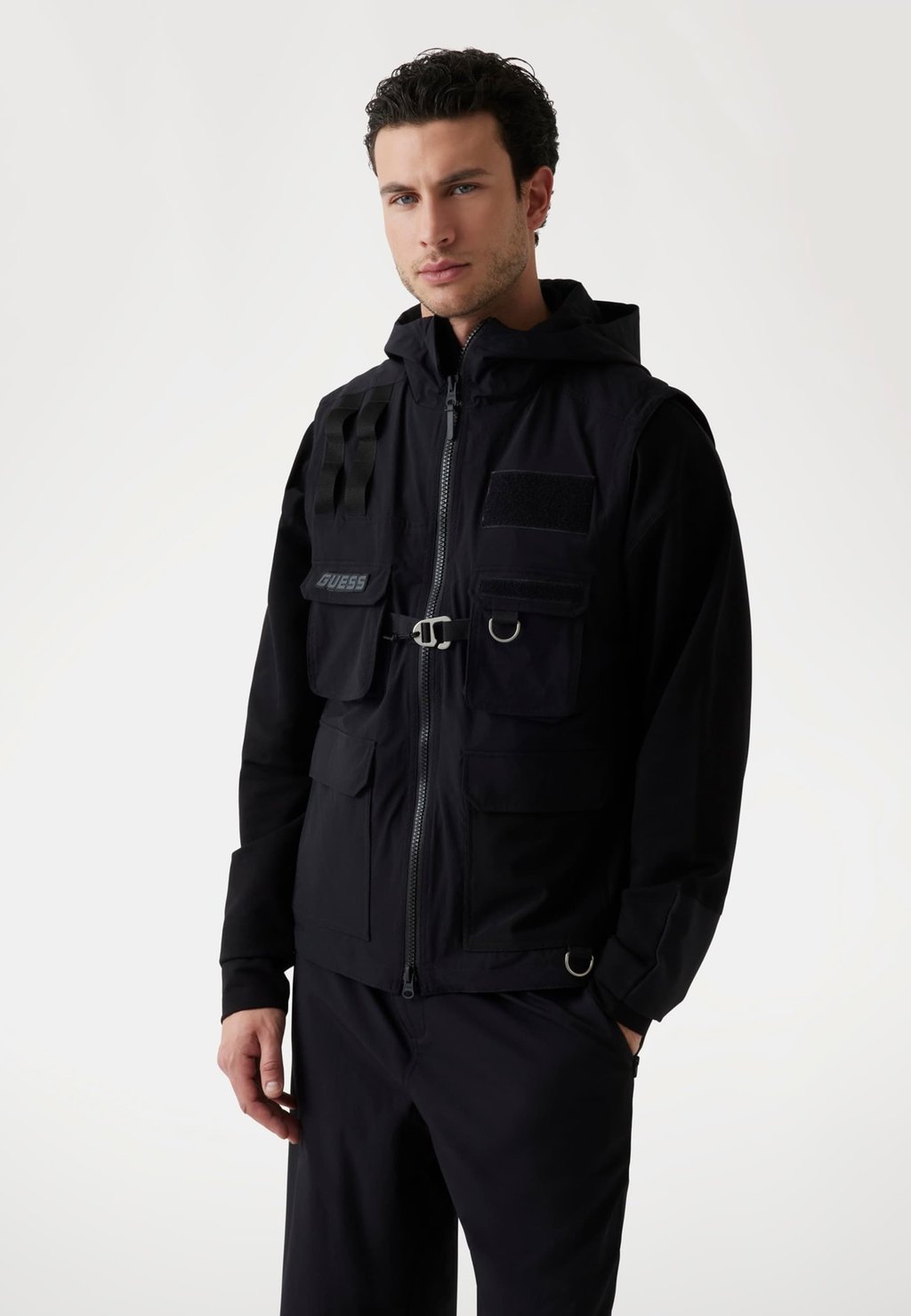 Жилет Guess, черный
Жилет Guess, черный