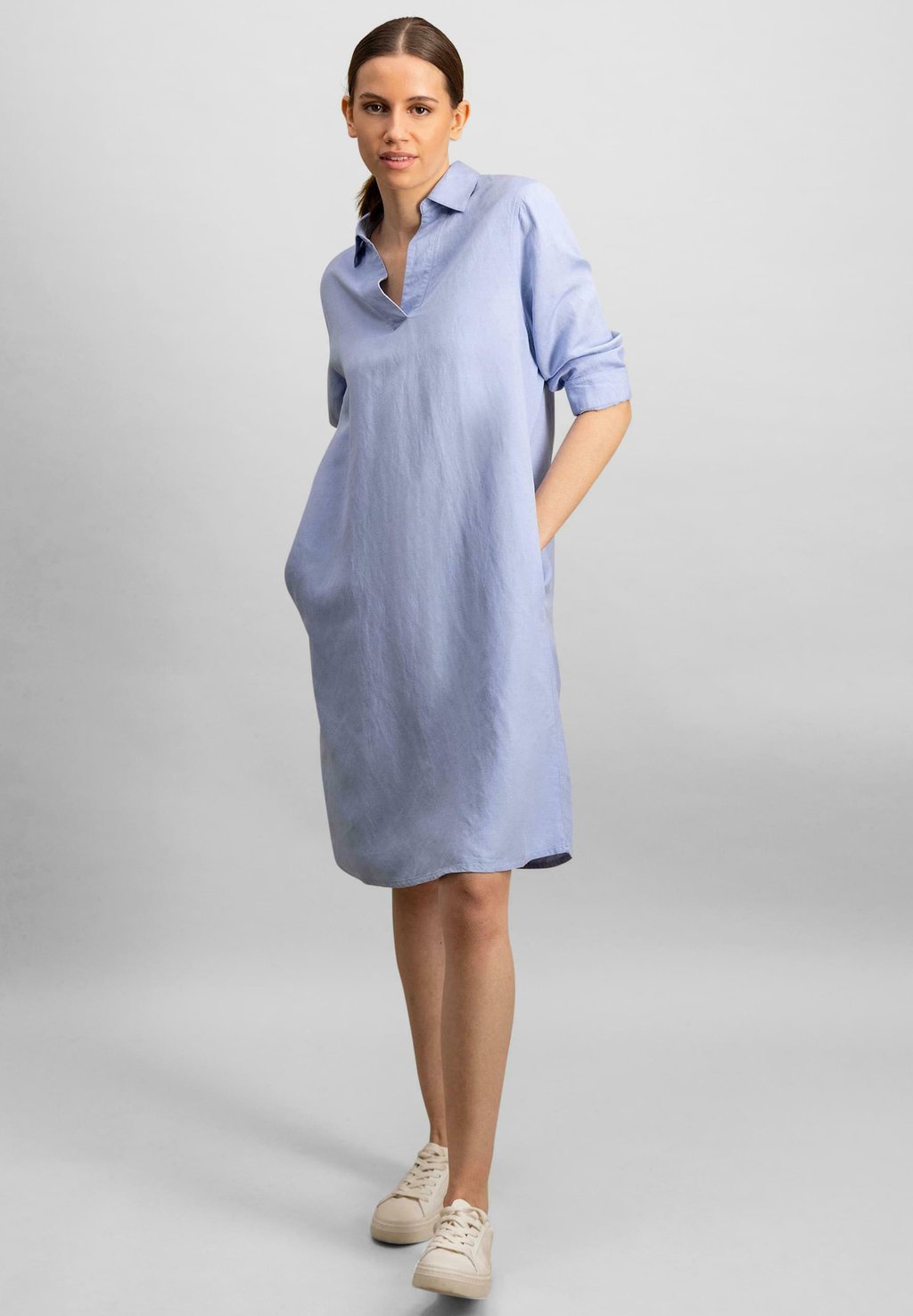 Повседневное платье Fynch-Hatton, светло-голубой
Повседневное платье Fynch-Hatton, светло-голубой