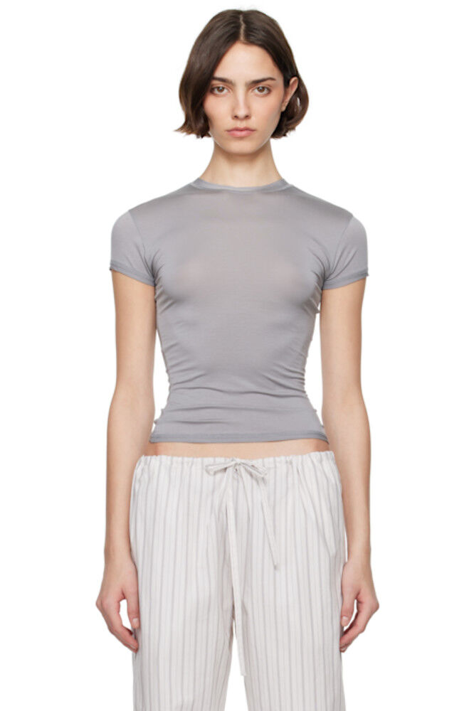 Серая легкая футболка CDLP
Серая легкая футболка CDLP