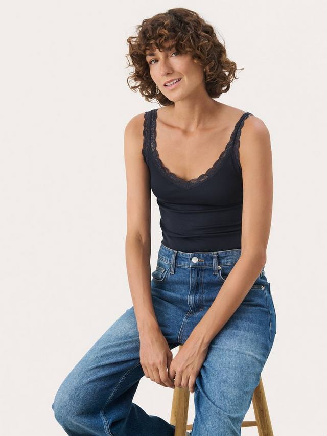 Жилет-топ с кружевной отделкой jelona Part Two, темно-синий
Жилет-топ с кружевной отделкой jelona Part Two, темно-синий