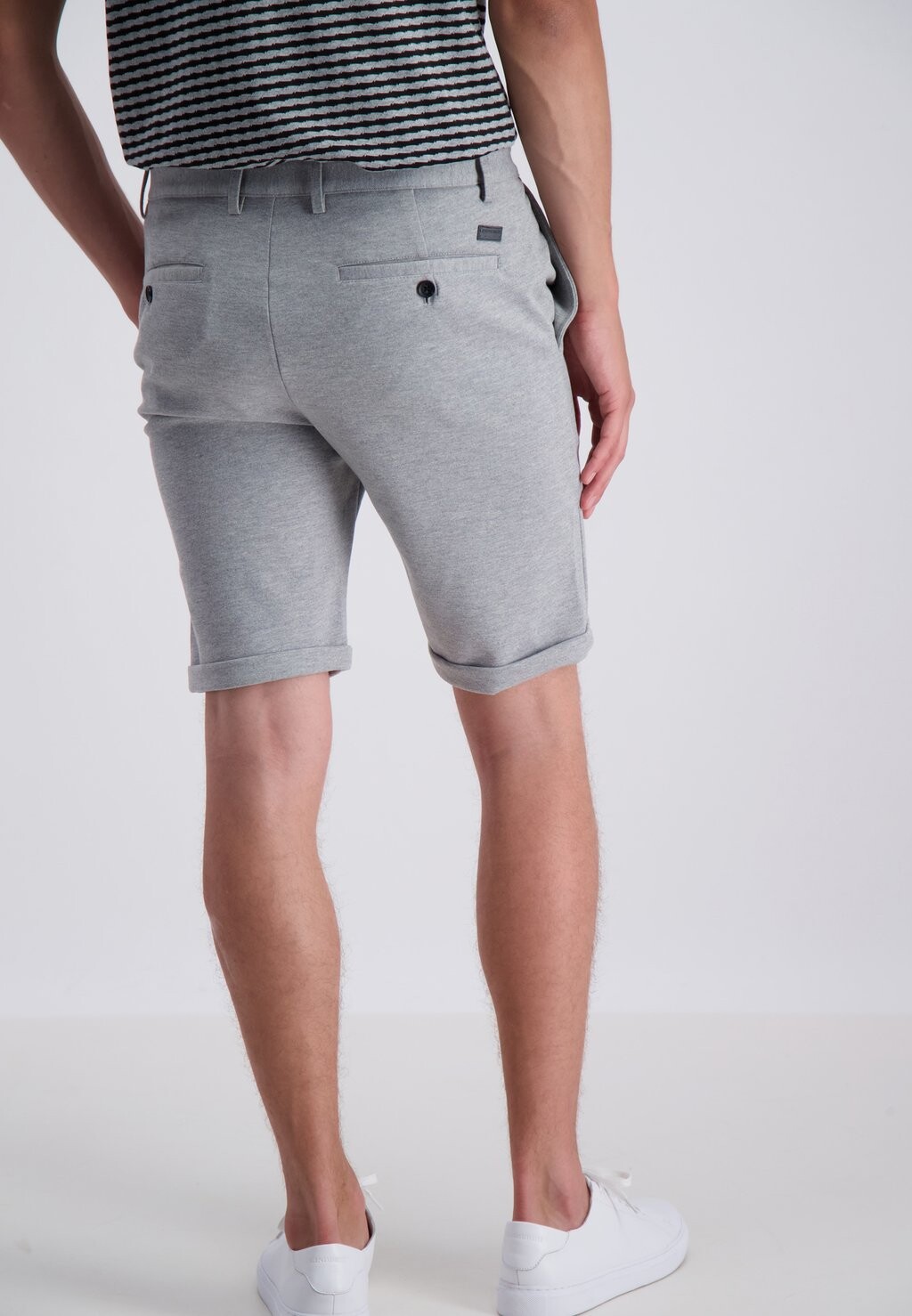 Шорты PLEATED Lindbergh, светло-серый
Шорты PLEATED Lindbergh, светло-серый