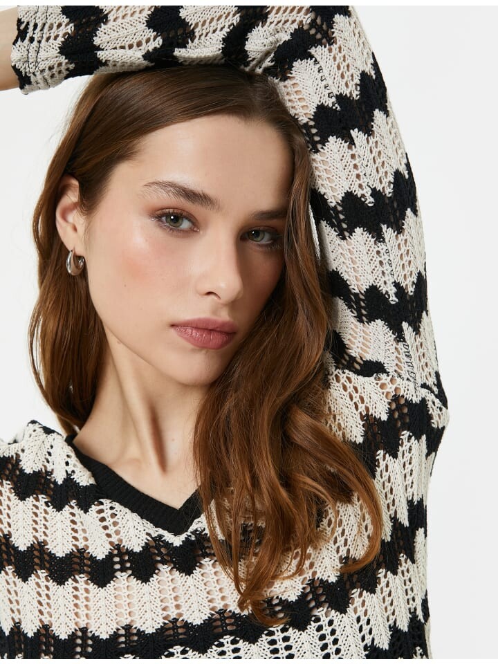 Толстовка KOTON, цвет schwarz gestreift
Толстовка KOTON, цвет schwarz gestreift