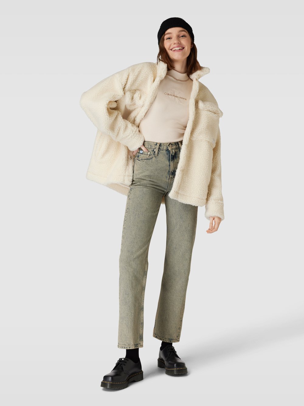 Джинсы прямого кроя с пятью карманами Calvin Klein Jeans, светло-голубой
Джинсы прямого кроя с пятью карманами Calvin Klein Jeans, светло-голубой