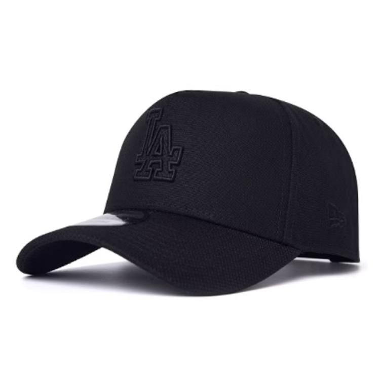 New Era Бейсболка из полиэстера и хлопка унисекс черная, Black
New Era Бейсболка из полиэстера и хлопка унисекс черная, Black