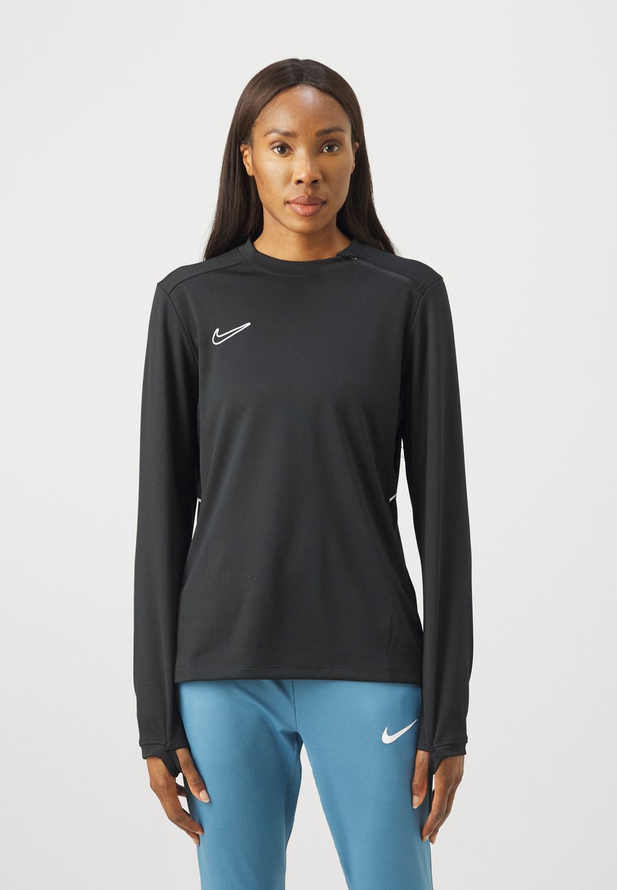 Топ Nike Performance CREW TOP, Black Black White White/Black
Топ Nike Performance CREW TOP, Black Black White White/Black