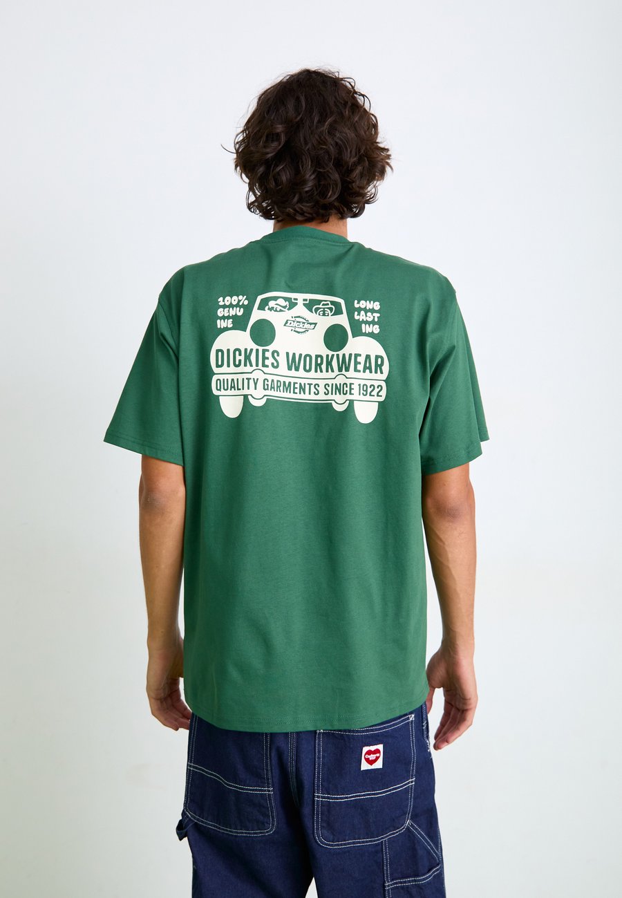 Футболка Dickies GORDONSVILLE TEE, Pine Needle/Dyed Denim
Футболка Dickies GORDONSVILLE TEE, Pine Needle/Dyed Denim