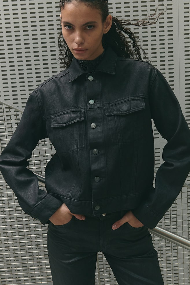 Джинсовая куртка H&M, черный
Джинсовая куртка H&M, черный