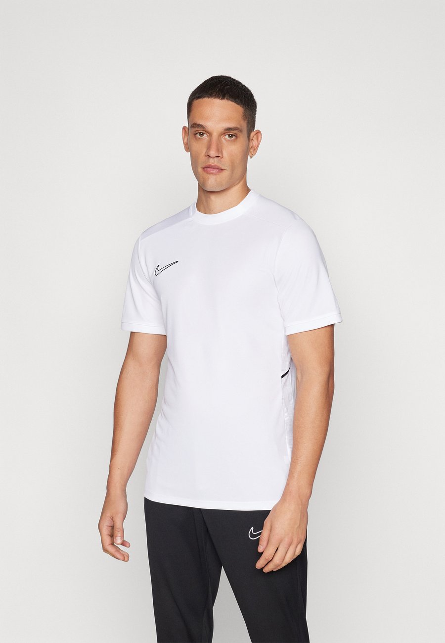 Футболка Nike Performance TOP, White/Black/White, Белый, Футболка Nike Performance TOP, White/Black/White
Футболка Nike Performance TOP, White/Black/White, Белый, Футболка Nike Performance TOP, White/Black/White