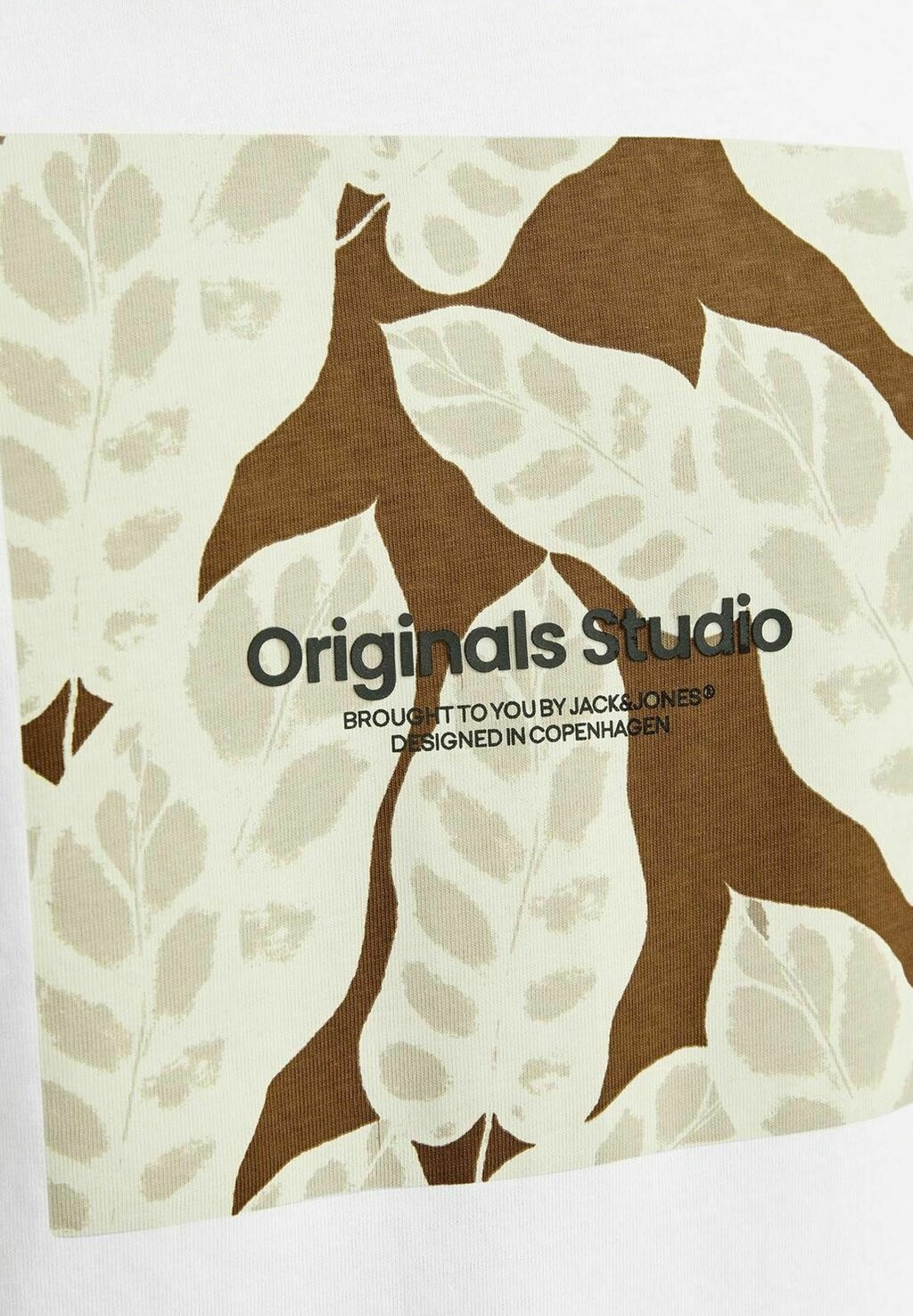 Принт на футболке Jorsequoia Tee Crew Neck Jack & Jones, кремовый 
Принт на футболке Jorsequoia Tee Crew Neck Jack & Jones, кремовый