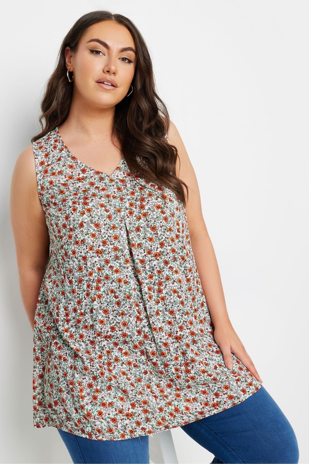 Футболка без рукавов со складками спереди Yours, бежевый
Футболка без рукавов со складками спереди Yours, бежевый