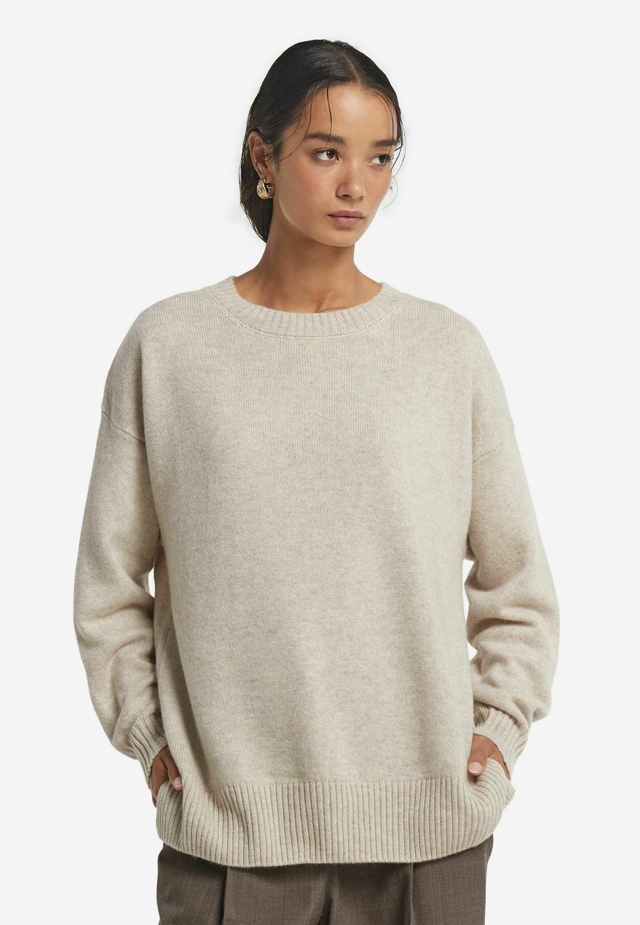 Джемпер Falconeri Jumper, Natural/Beige
Джемпер Falconeri Jumper, Natural/Beige