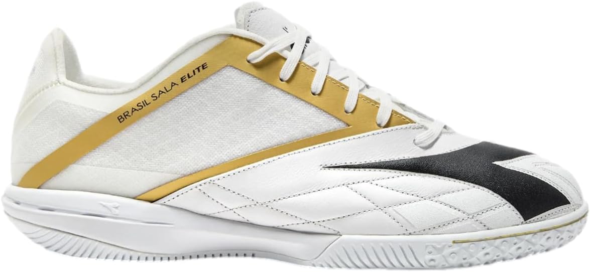 Мужские бутсы для мини-футбола Diadora Brasil Sala Cup - мягкая кожаная внутренняя отделка, дышащая сетчатая внешняя отделка, оптимальное сцепление для футзала, белый/черный/золотой
Мужские бутсы для мини-футбола Diadora Brasil Sala Cup - мягкая кожаная внутренняя отделка, дышащая сетчатая внешняя отделка, оптимальное сцепление для футзала, белый/черный/золотой
