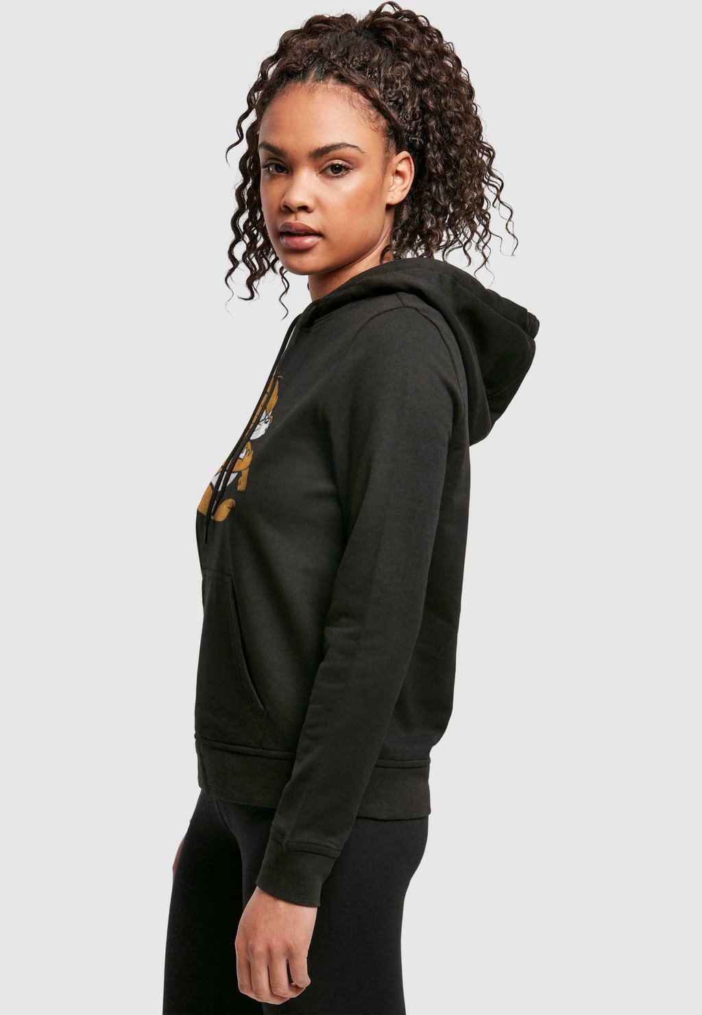 Толстовка с капюшоном TOM & JERRY ANGRY MOUSE ABSOLUTE CULT, черный
Толстовка с капюшоном TOM & JERRY ANGRY MOUSE ABSOLUTE CULT, черный