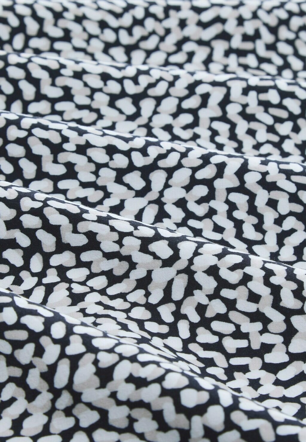 Дневное платье MIT LIVAECO BY BIRLA CELLULOSE TOM TAILOR, темно-синий
Дневное платье MIT LIVAECO BY BIRLA CELLULOSE TOM TAILOR, темно-синий