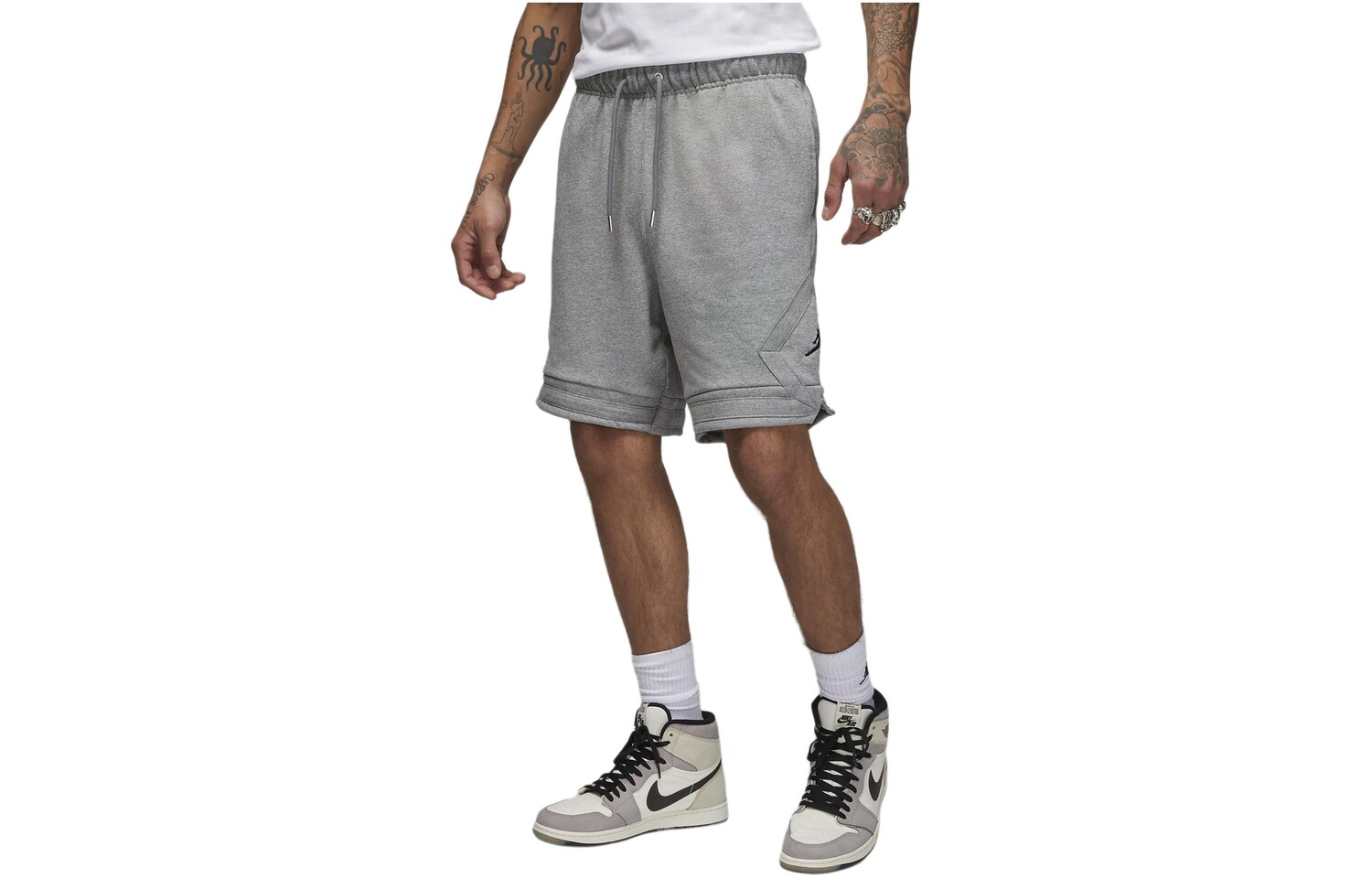 Летные повседневные шорты мужские серые Jordan, серый
Летные повседневные шорты мужские серые Jordan, серый