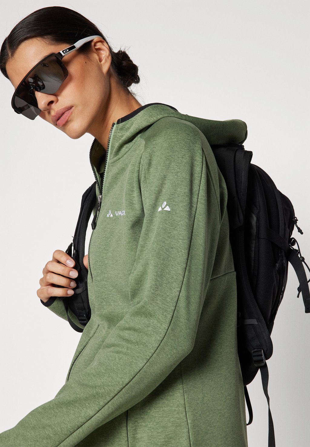Толстовка на молнии WOMENS VALSORDA HOODY Vaude, светло-зеленый
Толстовка на молнии WOMENS VALSORDA HOODY Vaude, светло-зеленый