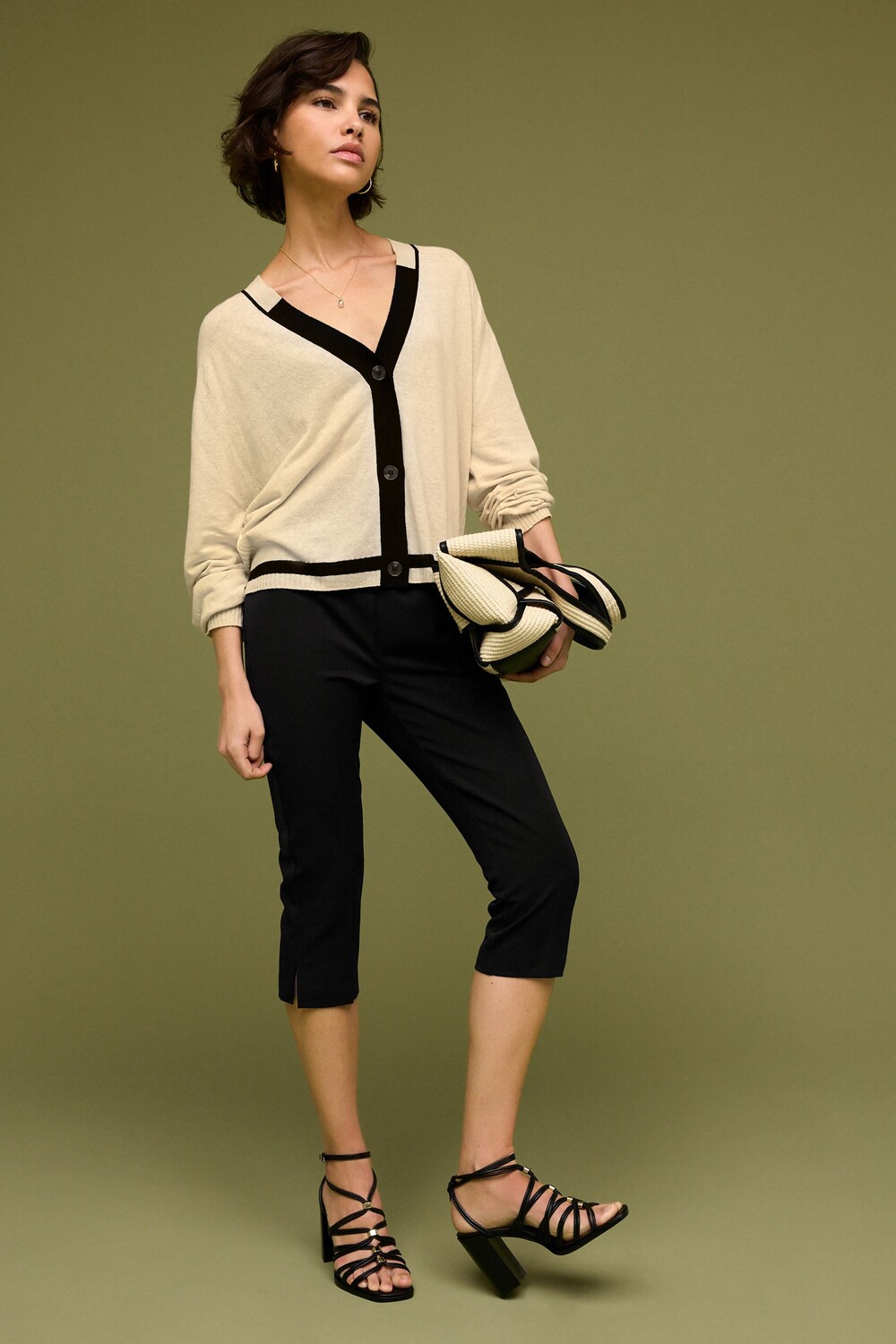 Приталенные капри Next, черный 
Приталенные капри Next, черный