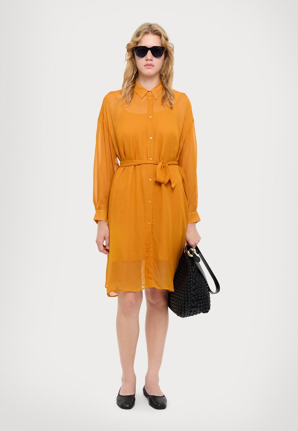 Платье-рубашка VESTITO Armani Exchange, оранжевый
Платье-рубашка VESTITO Armani Exchange, оранжевый