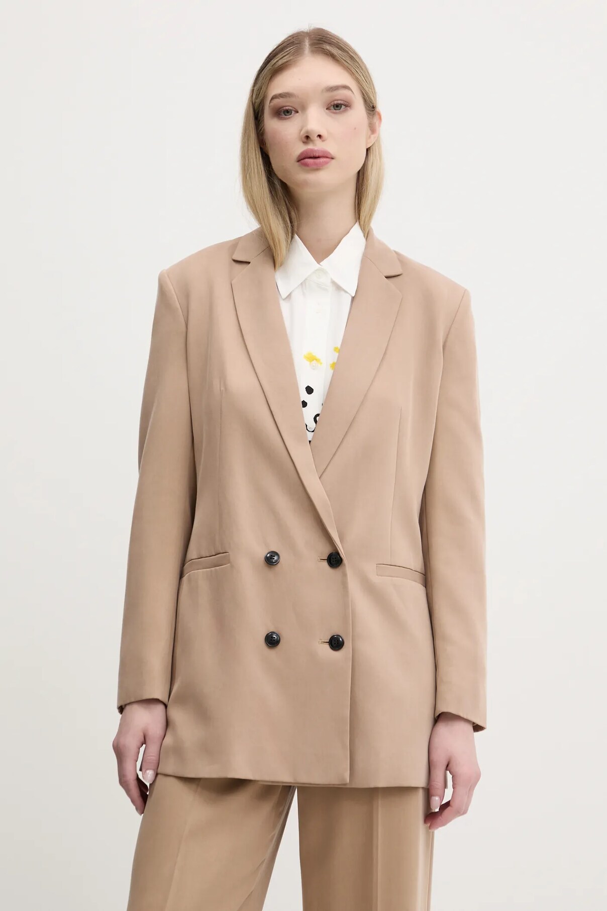 Куртка Hugo, бежевый
Куртка Hugo, бежевый