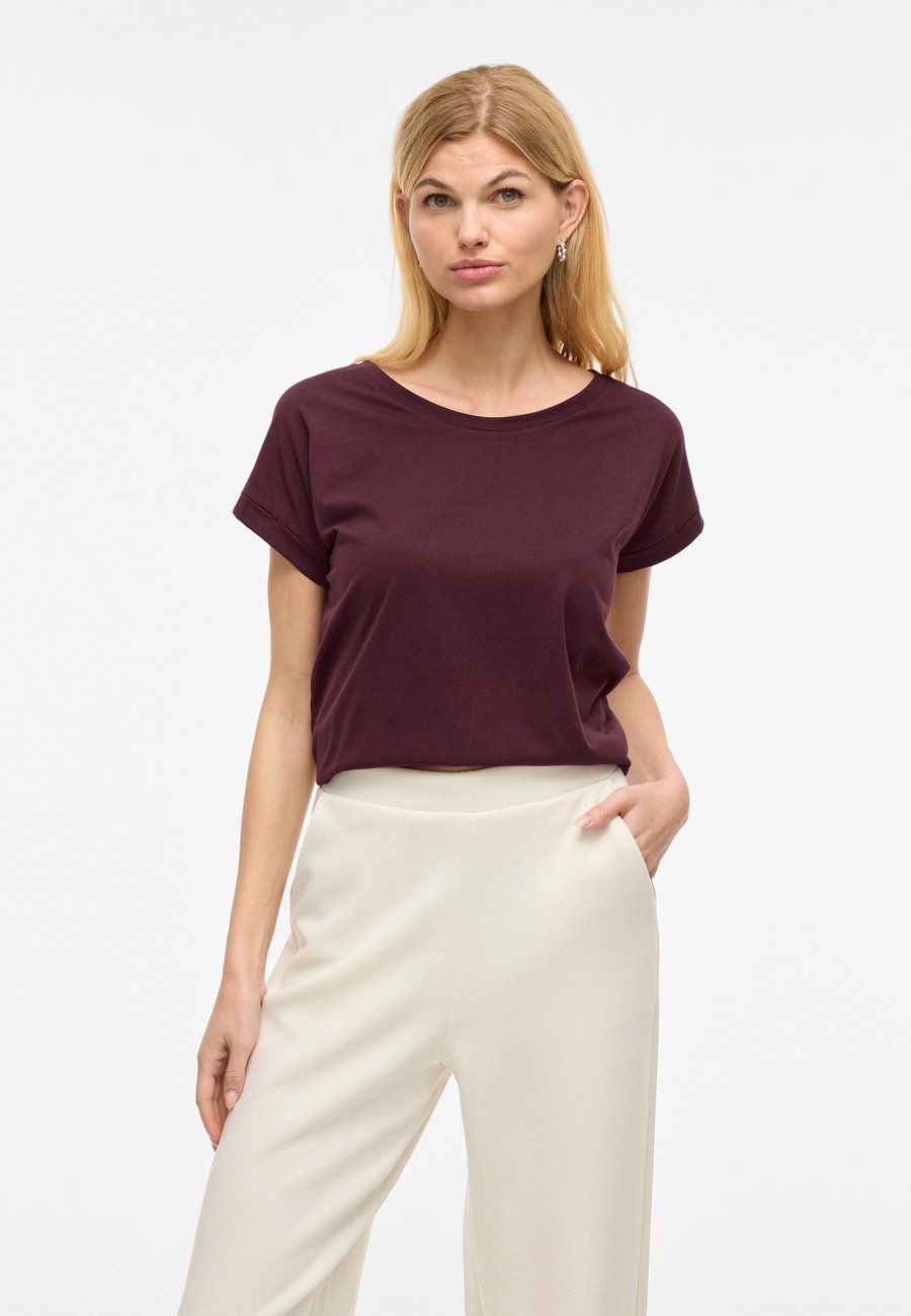 Футболка VILA VIDREAMERS NEW NOOS, Fig/Dark Purple
Футболка VILA VIDREAMERS NEW NOOS, Fig/Dark Purple
