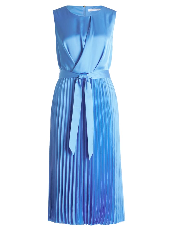 Длинное платье BETTY & CO
Длинное платье BETTY & CO