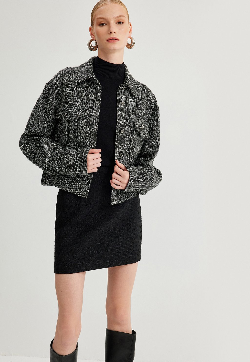 Летняя куртка Koton, черный
Летняя куртка Koton, черный