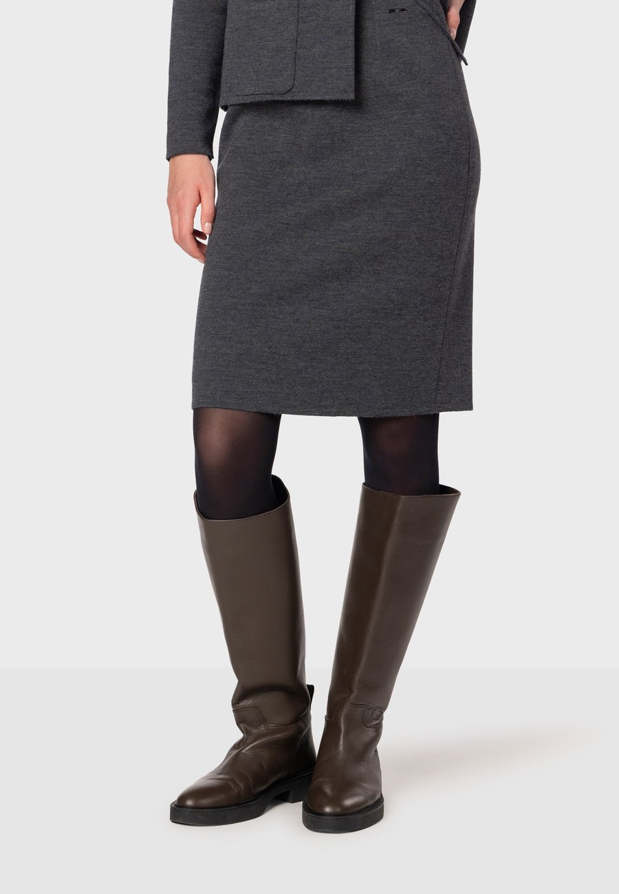 Юбка NAULOVER Pencil skirt, Mottled Dark Grey/Dark Grey
Юбка NAULOVER Pencil skirt, Mottled Dark Grey/Dark Grey