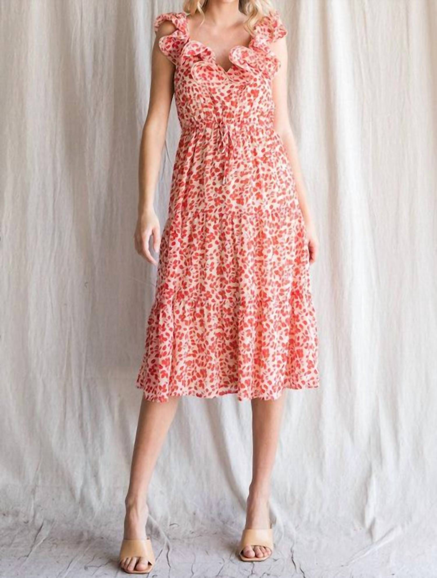 Красное миди-платье с оборкой на плече и резинкой для волос Scrunchie Jodifl
Красное миди-платье с оборкой на плече и резинкой для волос Scrunchie Jodifl