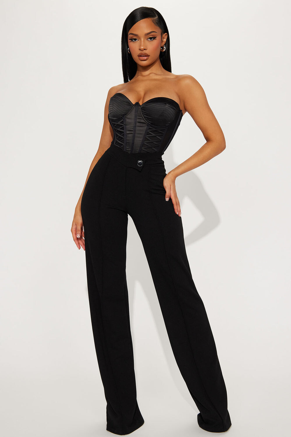 Платье Fashion Nova LBP22850T, черный
Платье Fashion Nova LBP22850T, черный