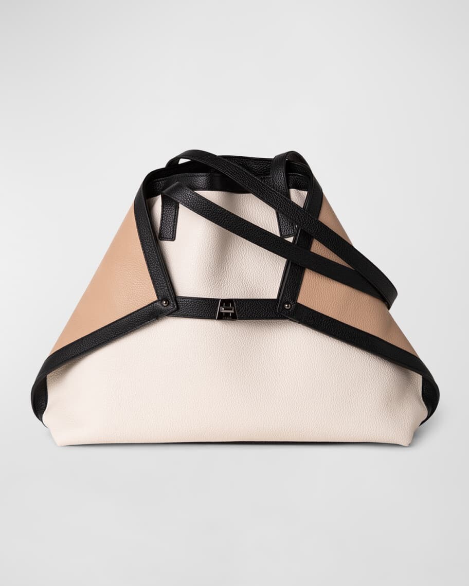 Сумка-трансформер Ai среднего размера с цветными блоками Akris
Сумка-трансформер Ai среднего размера с цветными блоками Akris