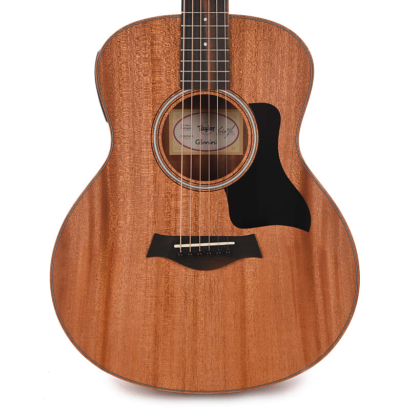 Taylor GS Mini-e Mahogany Natural с ES-B
Taylor GS Mini-e Mahogany Natural с ES-B