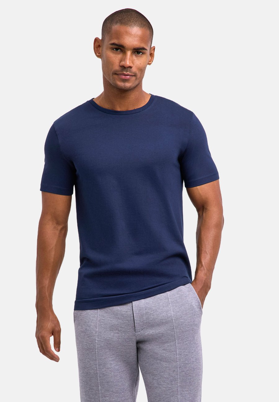 Футболка FALKE Basic Apparel, Space Blue/Blue, Синий, Футболка FALKE Basic Apparel, Space Blue/Blue
Футболка FALKE Basic Apparel, Space Blue/Blue, Синий, Футболка FALKE Basic Apparel, Space Blue/Blue