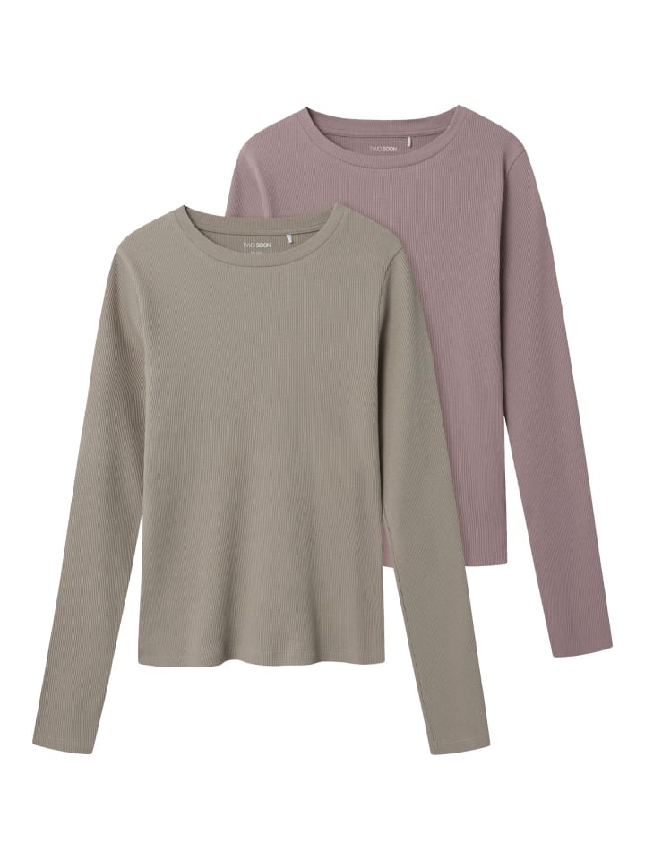 Топ TWO SOON 
Топ TWO SOON