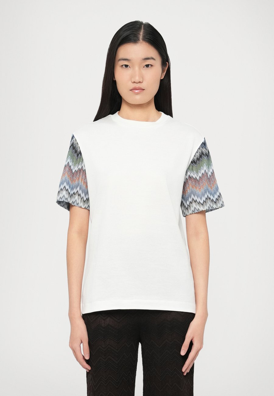 Футболка Missoni SHORT SLEEVE, White Base /Multi-Coloured, Белый, Футболка Missoni SHORT SLEEVE, White Base /Multi-Coloured
Футболка Missoni SHORT SLEEVE, White Base /Multi-Coloured, Белый, Футболка Missoni SHORT SLEEVE, White Base /Multi-Coloured