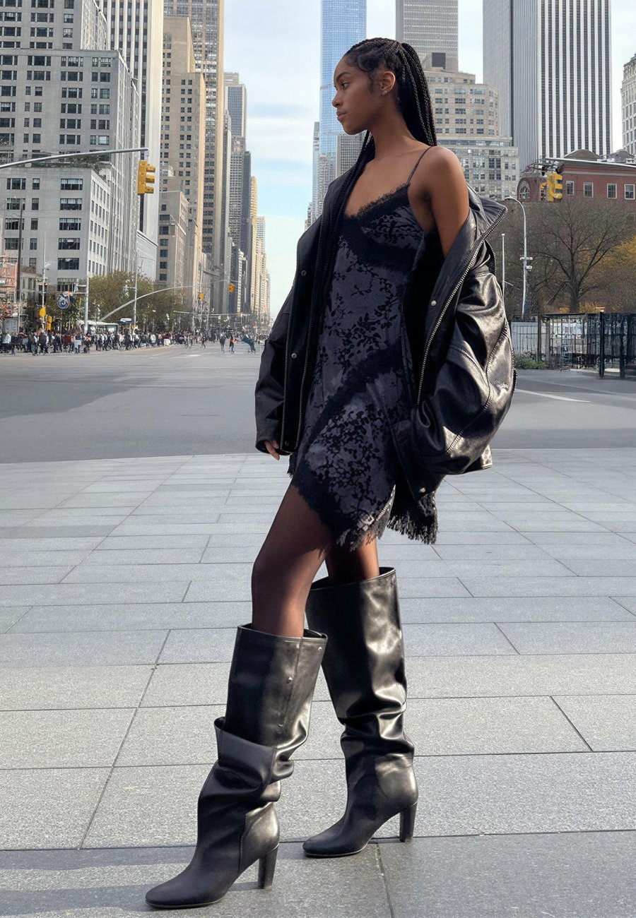 Платье Bershka MINI WITH STRAPS, Dark Blue
Платье Bershka MINI WITH STRAPS, Dark Blue