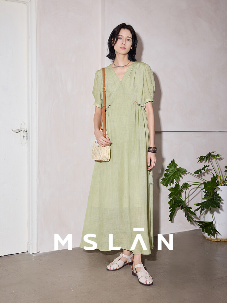 Платье Mslan стильное, серый / зеленый
Платье Mslan стильное, серый / зеленый