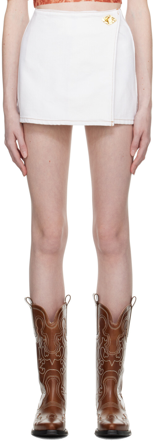 Белая мини-юбка с запахом GANNI
Белая мини-юбка с запахом GANNI