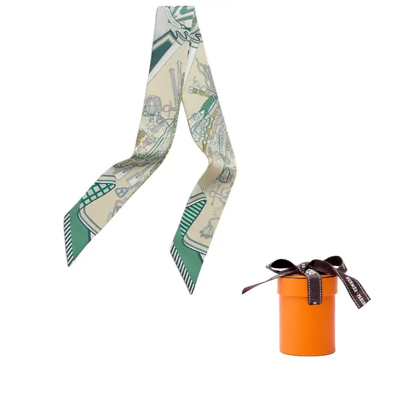 HERMES Шёлковый шарф Mulberry зелёный, Green 
HERMES Шёлковый шарф Mulberry зелёный, Green