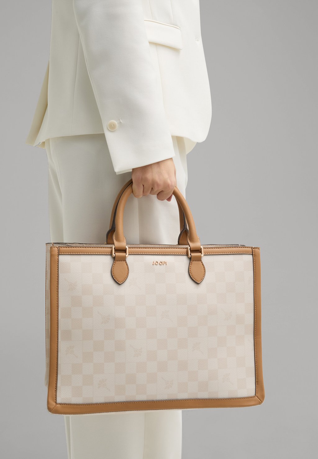 Сумка-тоут CORTINA PIAZZA AURELIA JOOP!, коричневый
Сумка-тоут CORTINA PIAZZA AURELIA JOOP!, коричневый