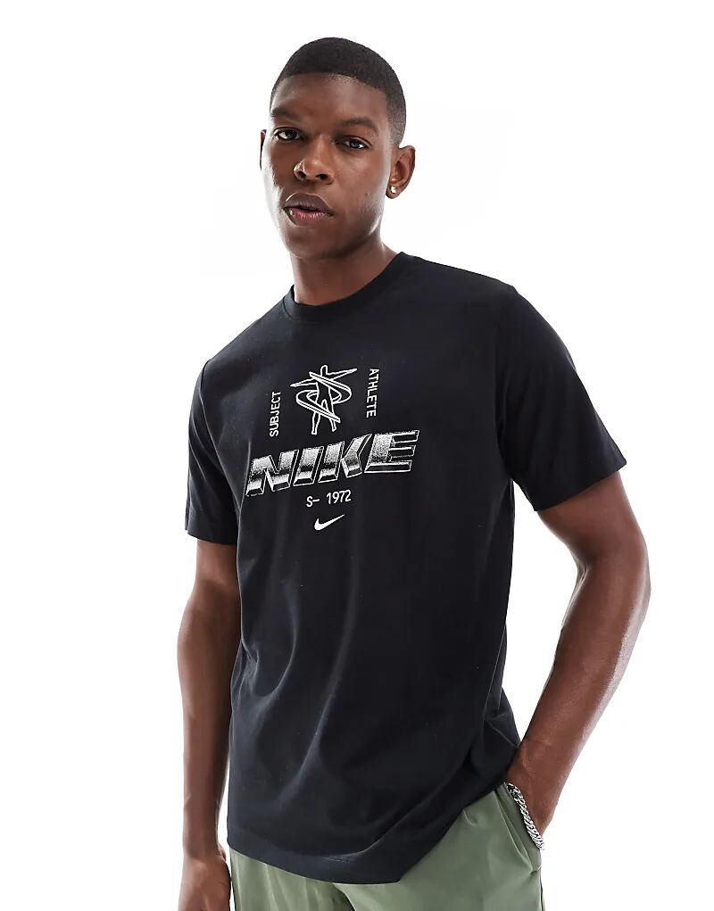 Футболка Dri-FIT с металлическим графическим логотипом черного цвета Nike Training
Футболка Dri-FIT с металлическим графическим логотипом черного цвета Nike Training