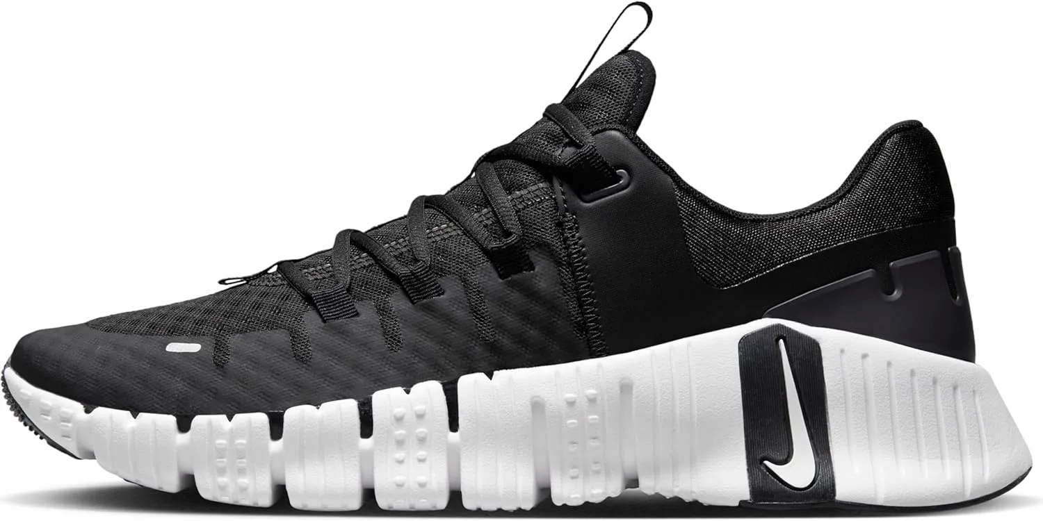 Мужские кроссовки Nike Free Metcon 5, черно-белый
Мужские кроссовки Nike Free Metcon 5, черно-белый