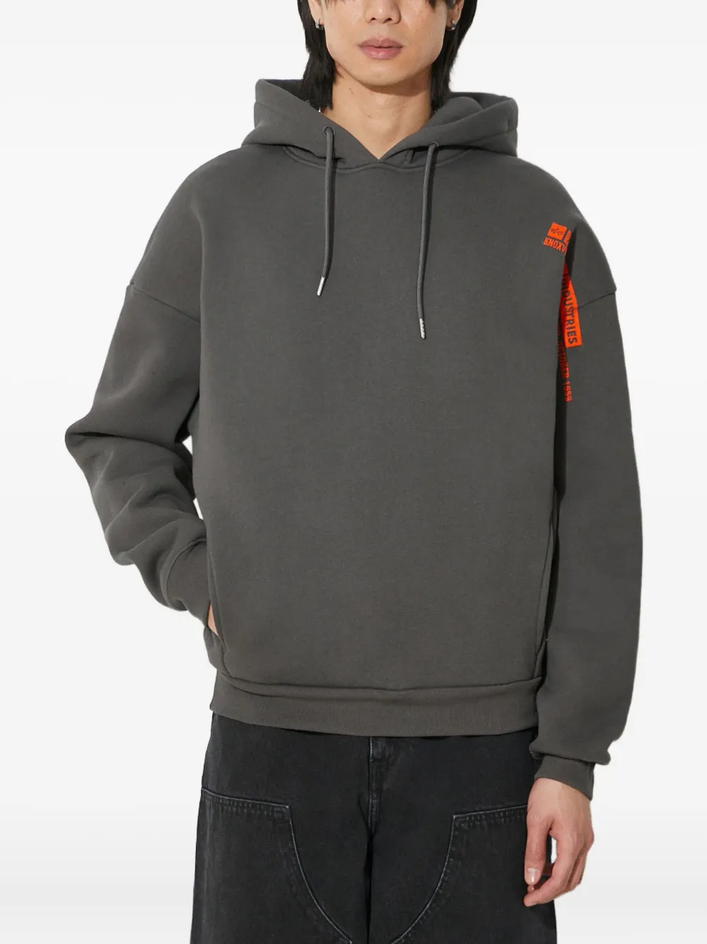 Худи с логотипом на рукаве Alpha Industries, серый
Худи с логотипом на рукаве Alpha Industries, серый