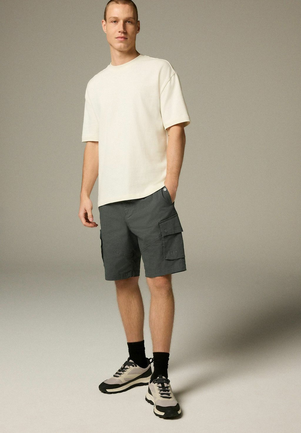 Шорты REGULAR FIT BELTED CARGO Next, серый 
Шорты REGULAR FIT BELTED CARGO Next, серый