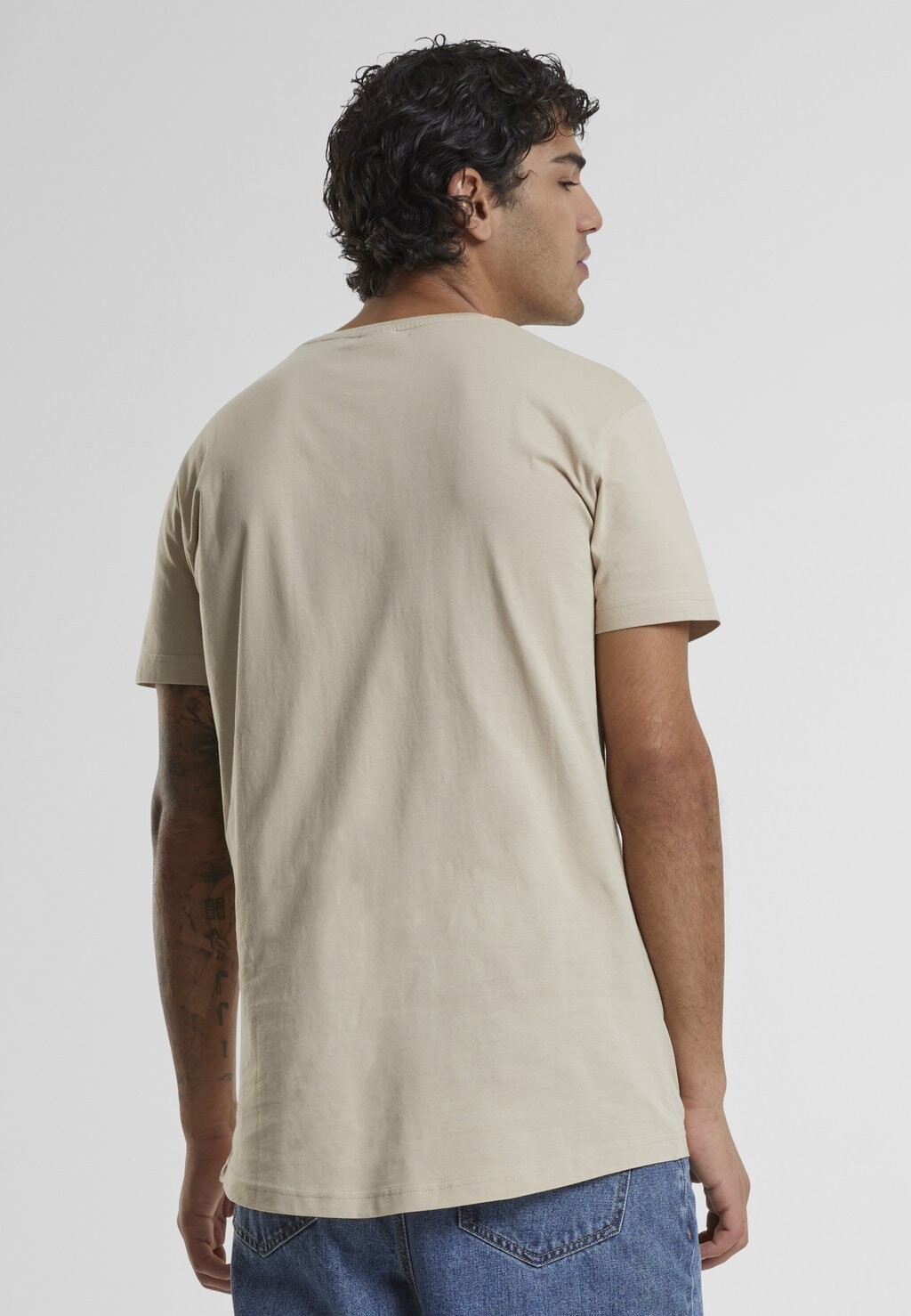 Базовая футболка Shaped Long Do Not Use Urban Classics, песочный
Базовая футболка Shaped Long Do Not Use Urban Classics, песочный