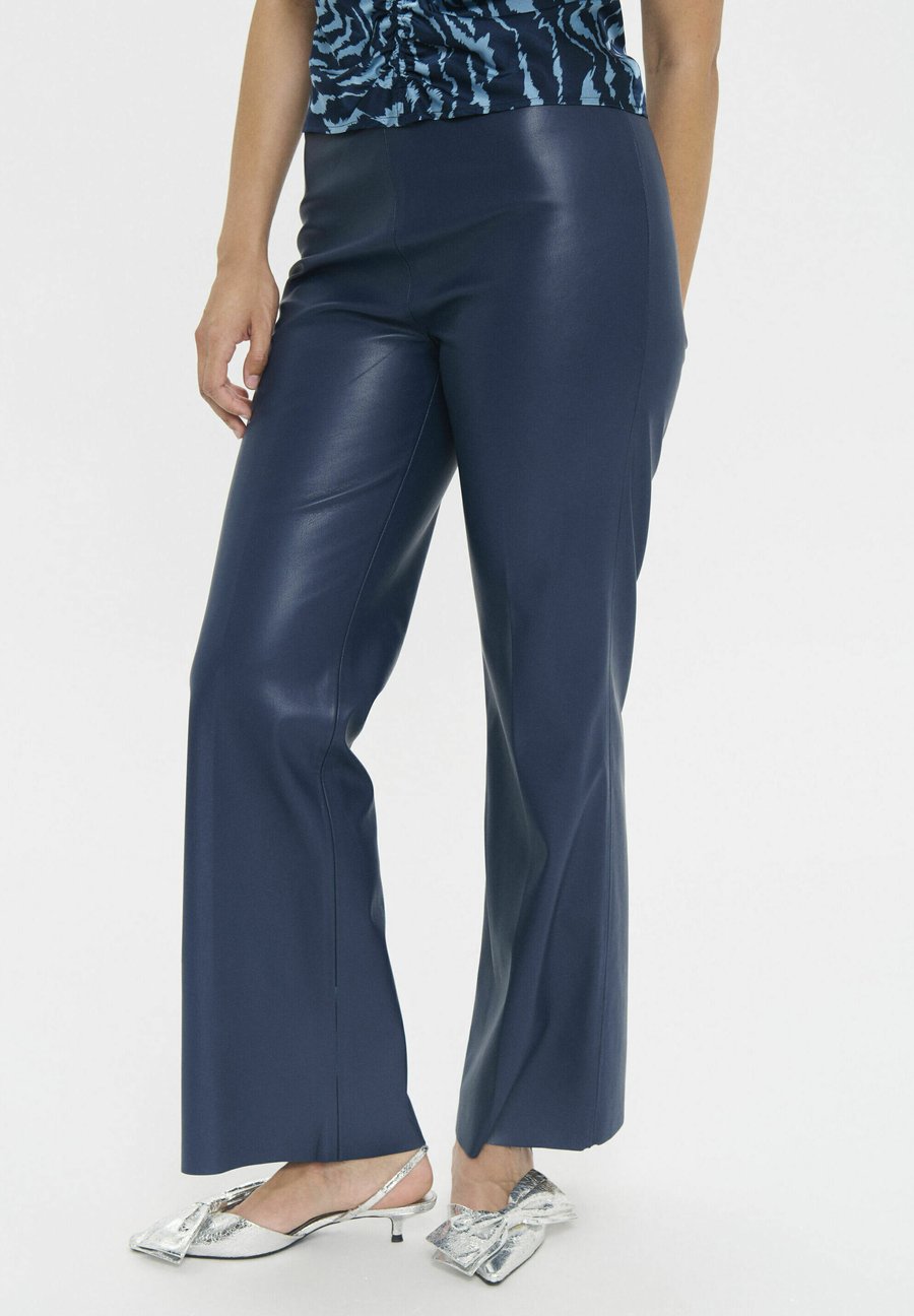 Брюки Saint Tropez FLARED, Pageant Blue/Blue
Брюки Saint Tropez FLARED, Pageant Blue/Blue