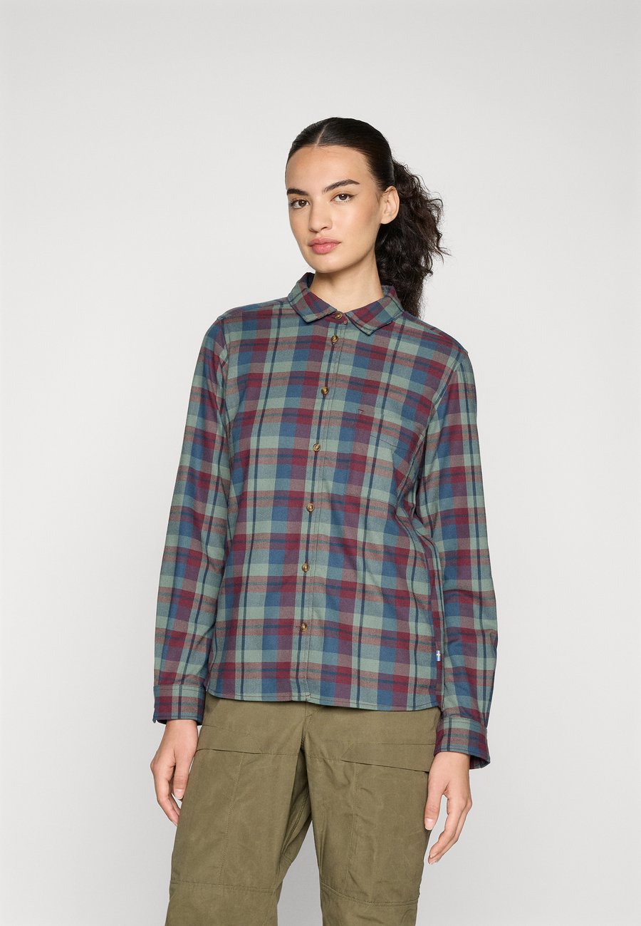 Блуза Fjällräven SINGI FJÄLL SHIRT W, Port/Patina Green/Multi-Coloured
Блуза Fjällräven SINGI FJÄLL SHIRT W, Port/Patina Green/Multi-Coloured