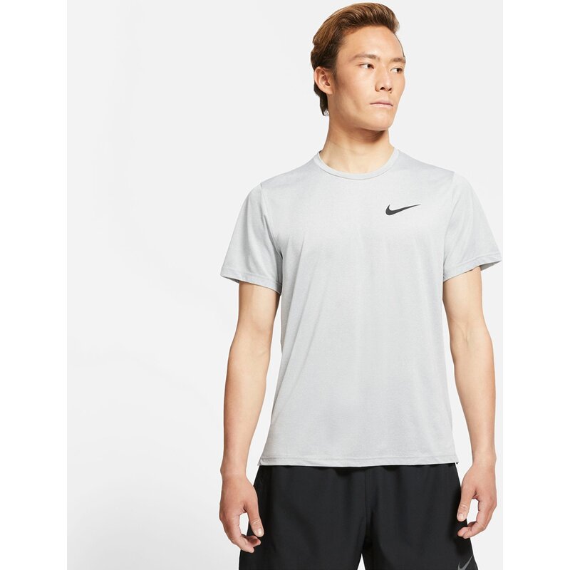 Shirt m np df hpr dry top ss Nike, мультиколор
Shirt m np df hpr dry top ss Nike, мультиколор