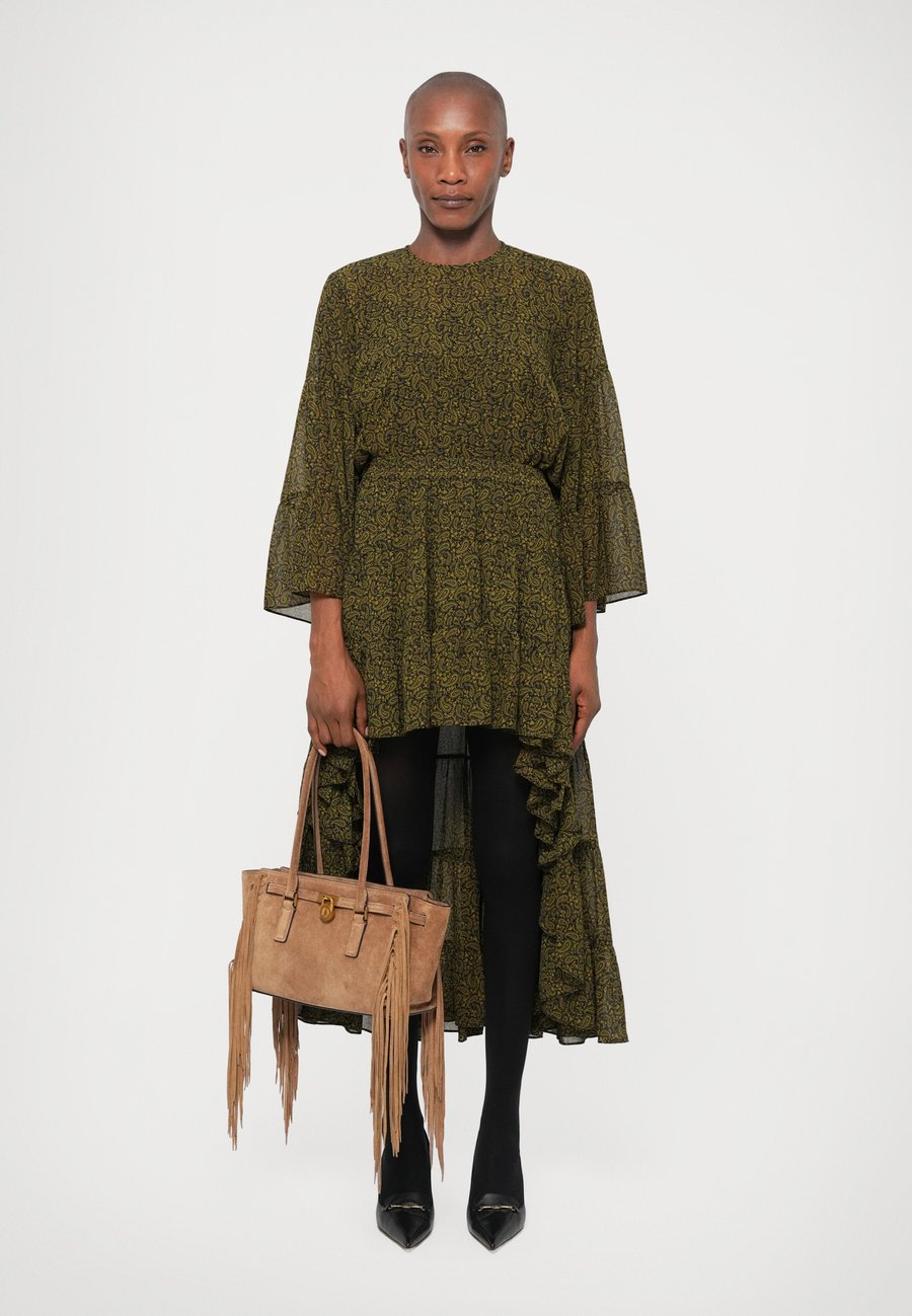 Сумка MICHAEL Michael Kors HAMILTON SHOULDER TOTE, Husk/Camel
Сумка MICHAEL Michael Kors HAMILTON SHOULDER TOTE, Husk/Camel