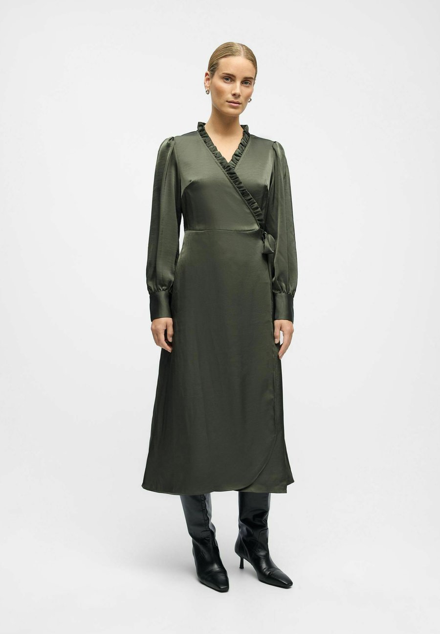 Платье Object Day dress, Kambaba/Green
Платье Object Day dress, Kambaba/Green
